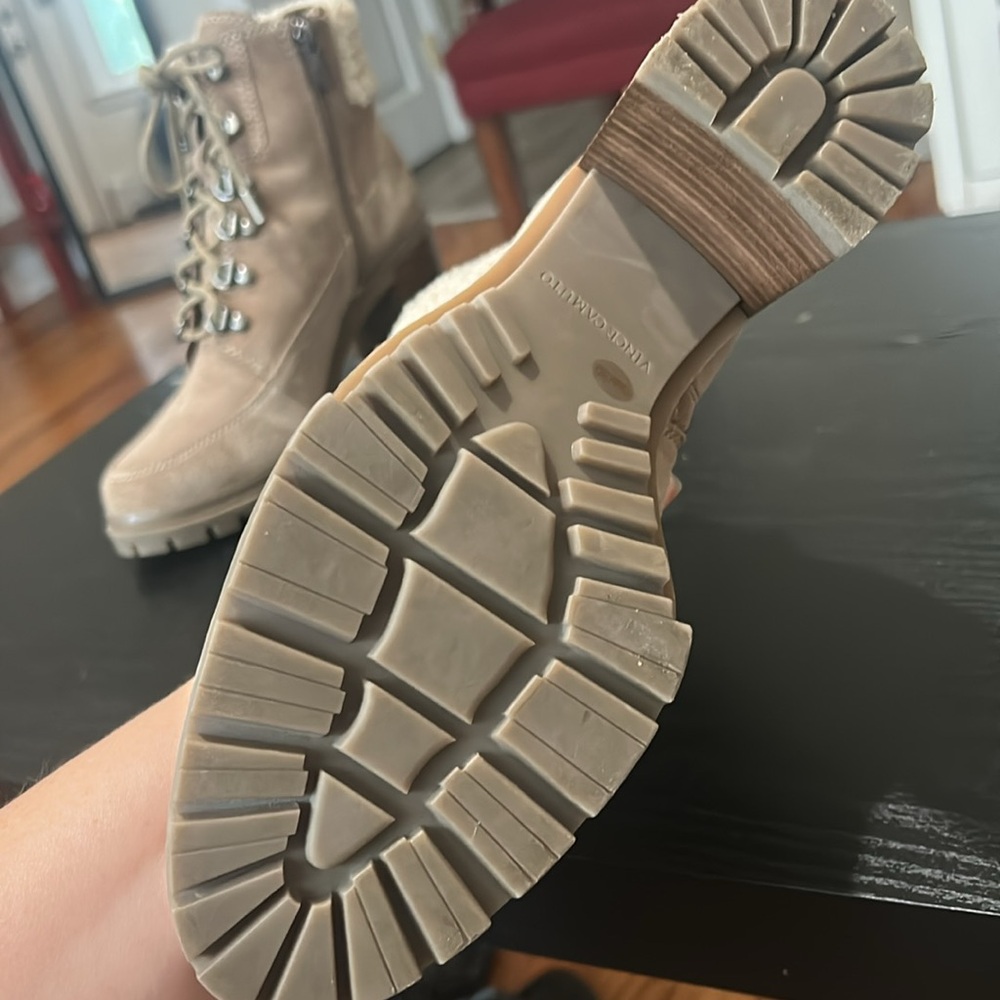🆕Vince Camuto Suede Tan Lace-Up Ankle Boots - Picture 8 of 8